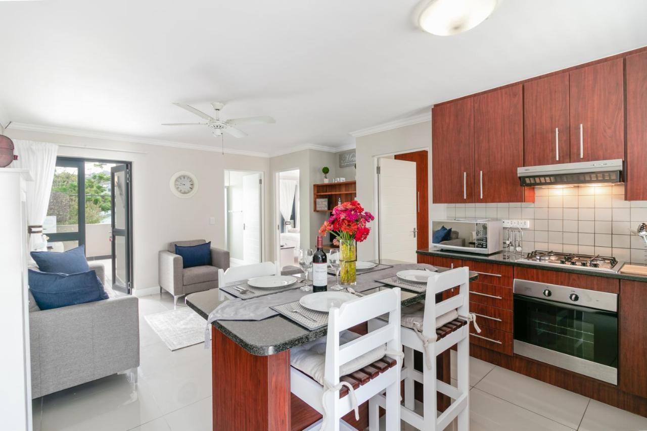 Blue Moon Apartments Knysna Esterno foto