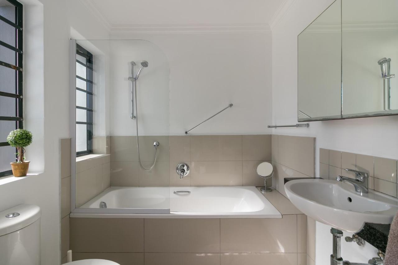 Blue Moon Apartments Knysna Esterno foto